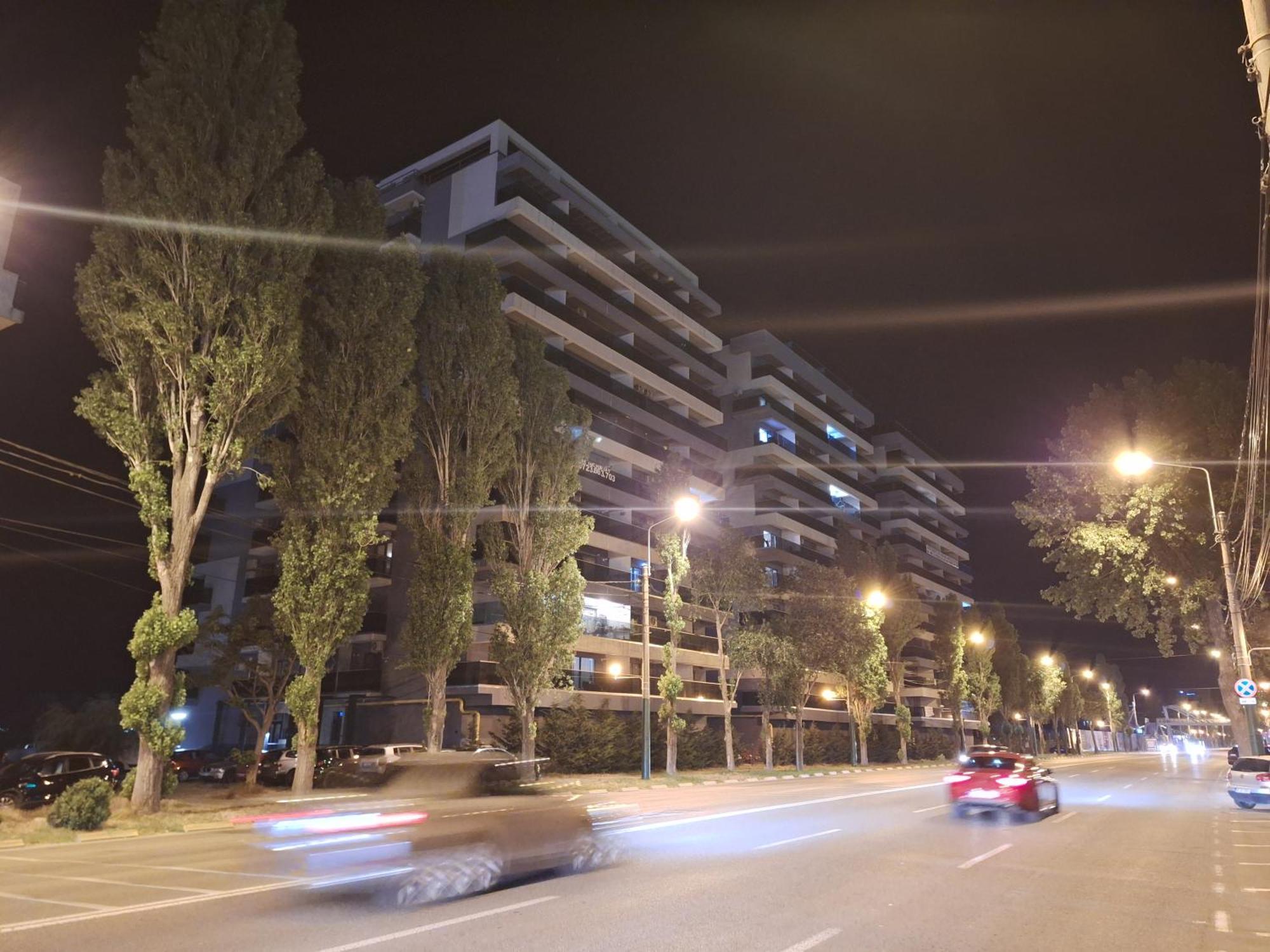 Elysse Sunrise Apartment Mamaia Exterior photo